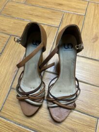 Босоножки коричневые (39,5)