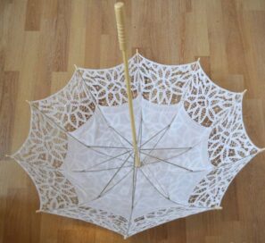 Зонт белый кружевной