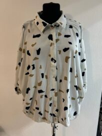 Рубашка белая с принтом (48)