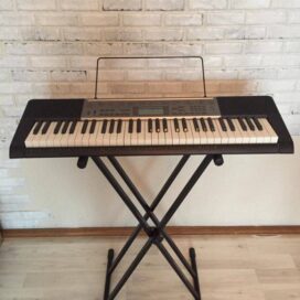 Синтезатор Casio LK-240