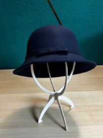 Шляпка синяя женская