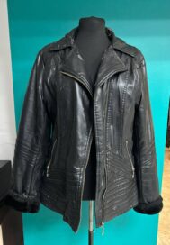 Подранная кожанка (52)