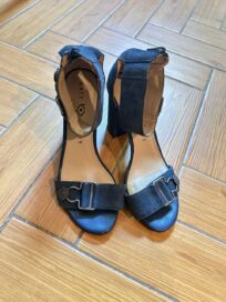 Босоножки на каблуке джинса (37)