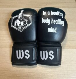 Боксерские перчатки: Боксерские перчатки черные