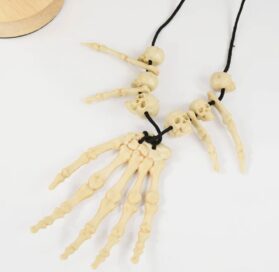 Ожерелье скелета