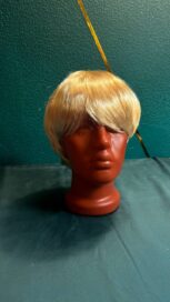 Парик блонд короткий