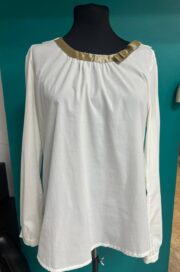 Белая блуза с бабочкой на шее (44-46)