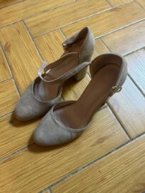 Босоножки беж замша (38)