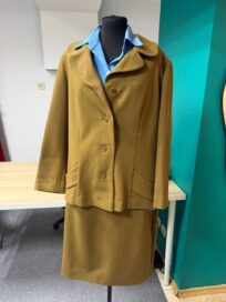 Костюм женский 70-ых годов (52-54)