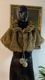 Меховая накидка коричневая
