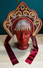 Кокошник русско-народный