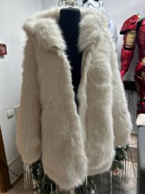 Шуба белая короткая с блестками (46)